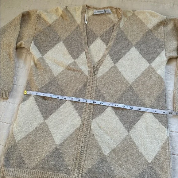 Liz Claiborne Argyle Cardigan Sweater - Picture 6 of 7